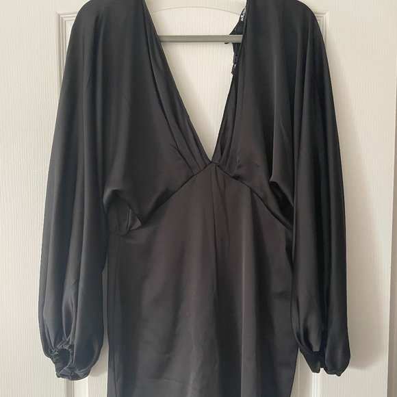 Black Formal Dress - Picture 3 of 4